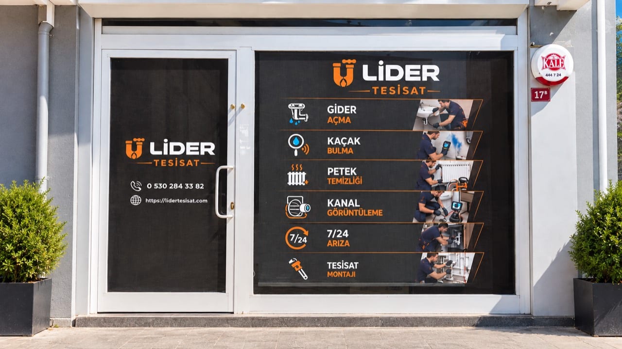 Lider Tesisat Ümraniye dükkân cephesi ve hizmet tabelası